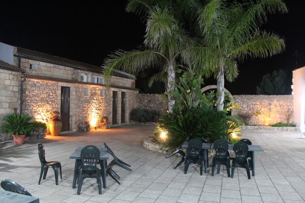 Azienda Agrituristica Masseria La Verna Patu Exterior photo